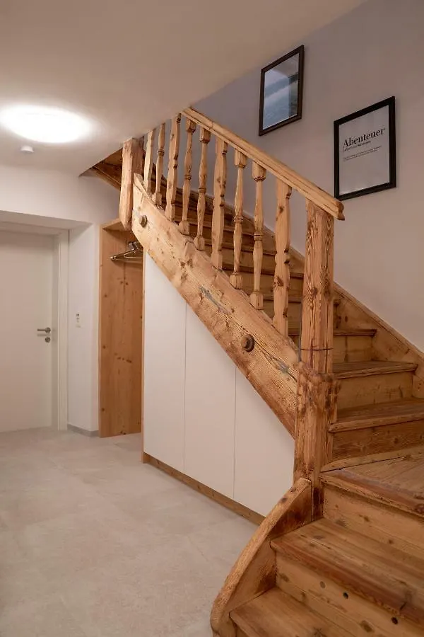 Traditionell-Modernes Haus In Hoetting Innsbruck